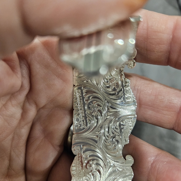 Silver And Spiny Montana Silversmith Bracelet - Picture 3 of 6